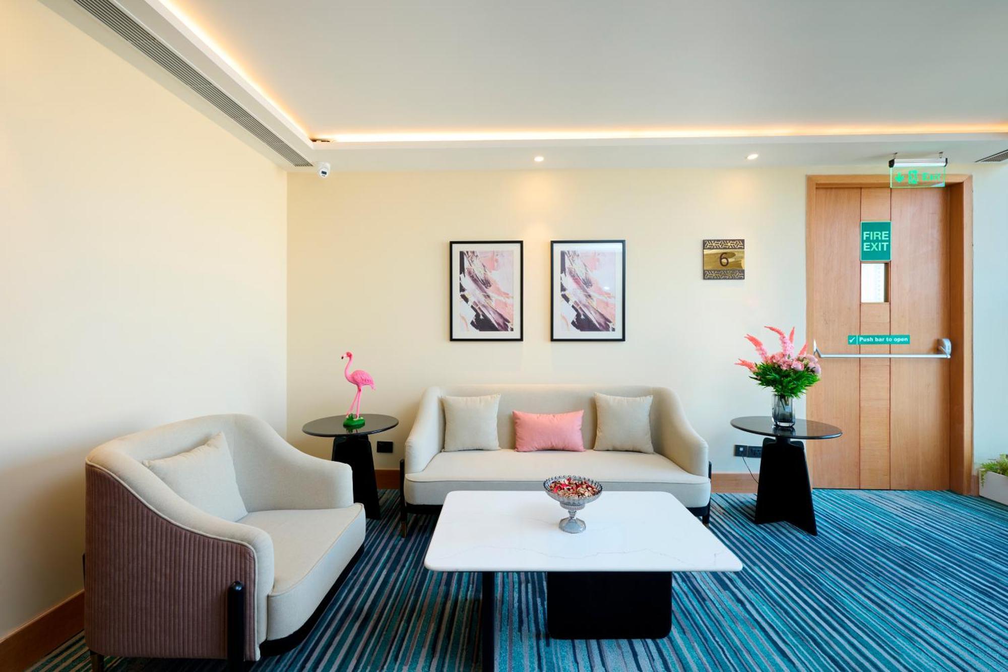 Iris Sarovar Portico Gurgaon Exterior foto
