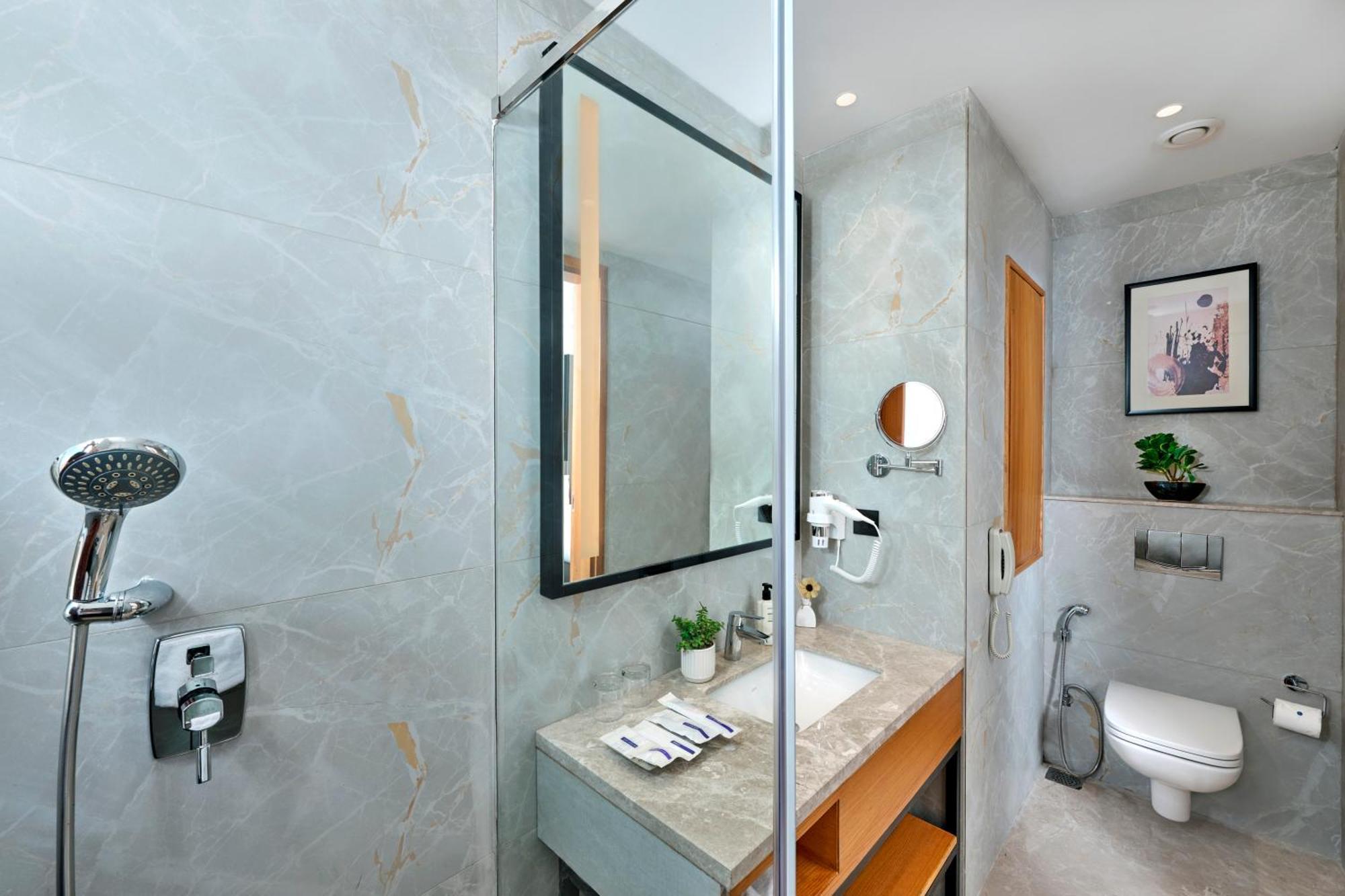 Iris Sarovar Portico Gurgaon Exterior foto