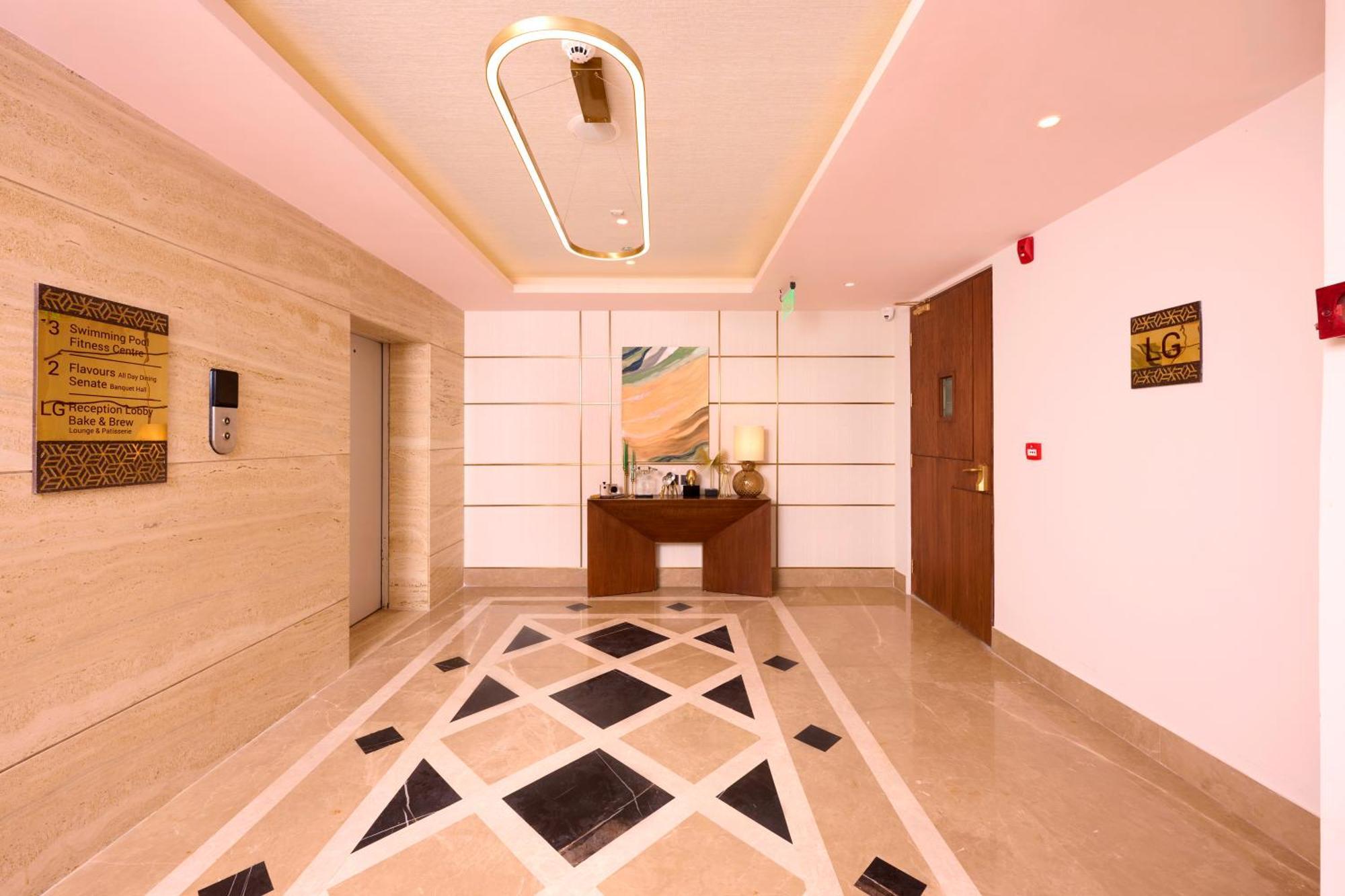 Iris Sarovar Portico Gurgaon Exterior foto