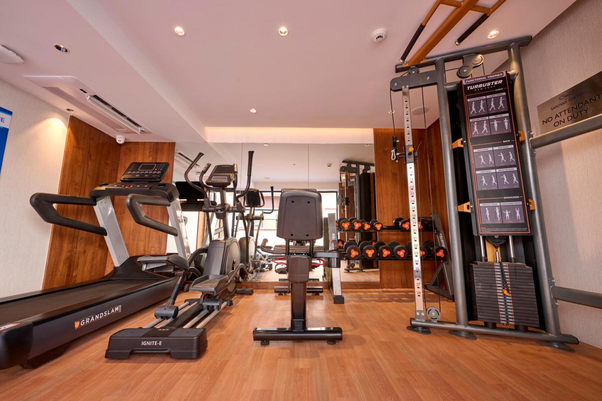 Iris Sarovar Portico Gurgaon Exterior foto