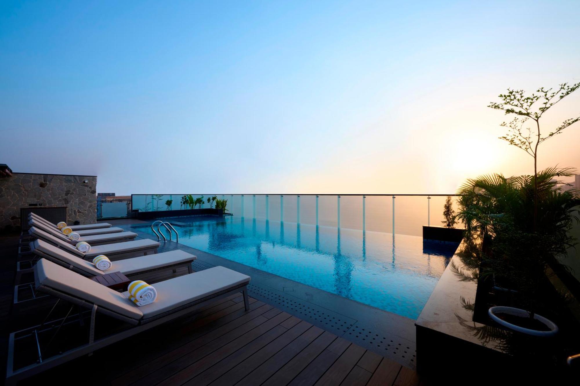 Iris Sarovar Portico Gurgaon Exterior foto