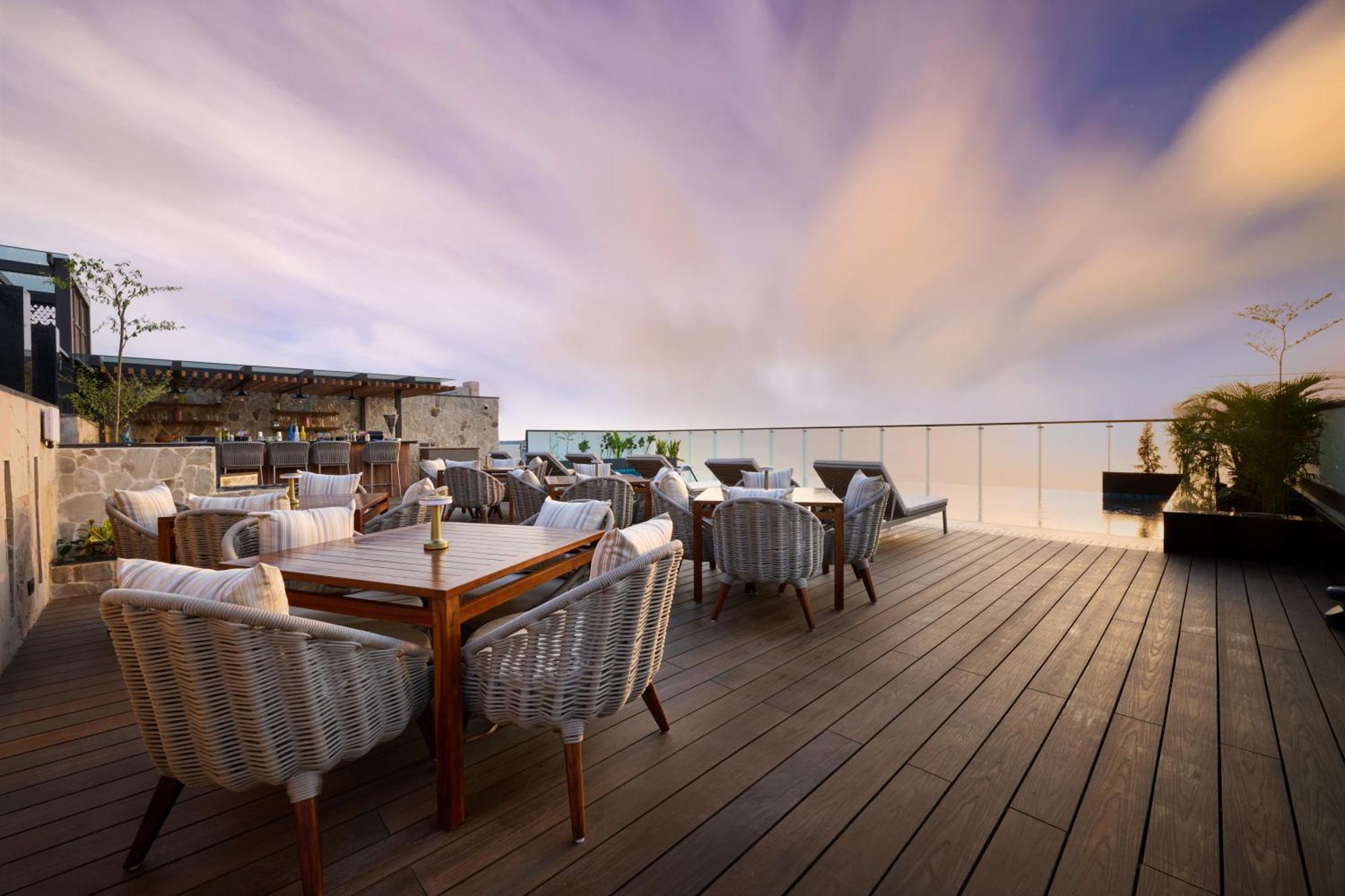 Iris Sarovar Portico Gurgaon Exterior foto